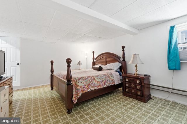 2208 EMPORIA ST, Woodbridge, VA 22191