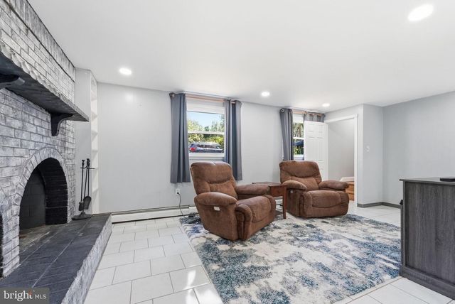 2208 EMPORIA ST, Woodbridge, VA 22191