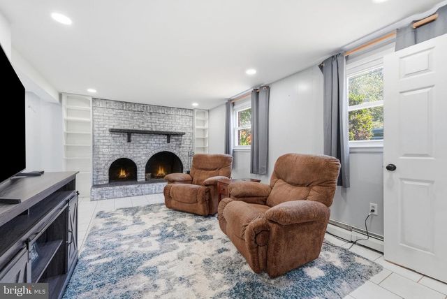 2208 EMPORIA ST, Woodbridge, VA 22191