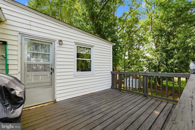 2208 EMPORIA ST, Woodbridge, VA 22191