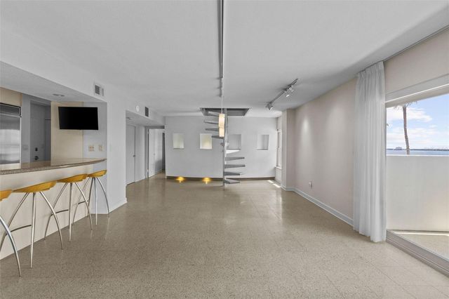 2401 BAYSHORE BOULEVARD 410 & 510, Tampa, FL 33629