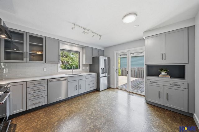 3410 Scottsdale Lane, Lincoln, NE 68516