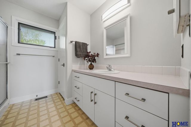 3410 Scottsdale Lane, Lincoln, NE 68516