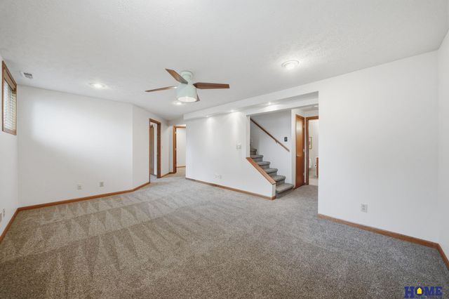 3410 Scottsdale Lane, Lincoln, NE 68516