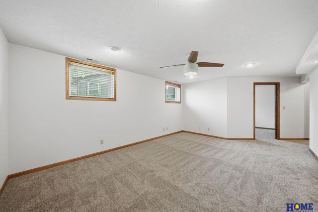 3410 Scottsdale Lane, Lincoln, NE 68516