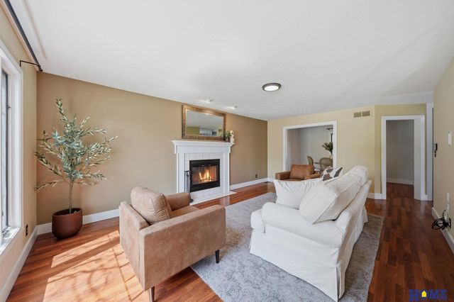 3410 Scottsdale Lane, Lincoln, NE 68516