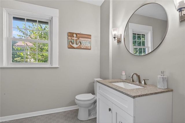 221 Cedar ST, Suffolk, VA 23434