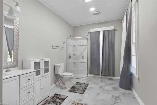 221 Cedar ST, Suffolk, VA 23434