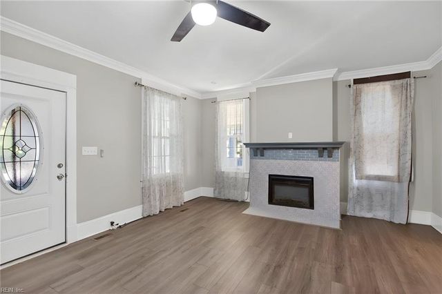 221 Cedar ST, Suffolk, VA 23434