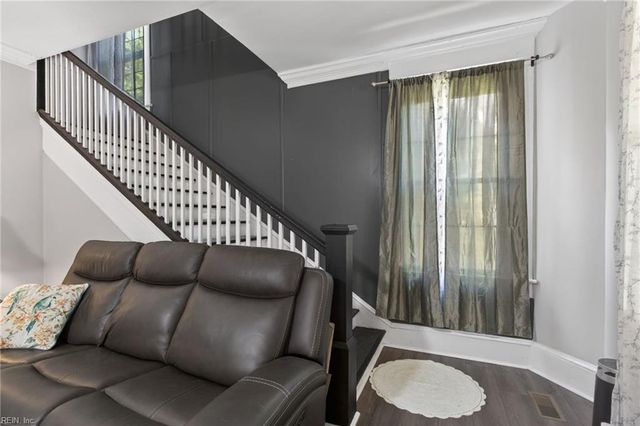 221 Cedar ST, Suffolk, VA 23434