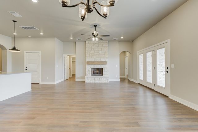 805 N Grover Avenue, Lubbock, TX 79416