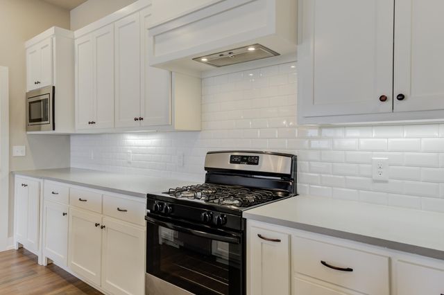 805 N Grover Avenue, Lubbock, TX 79416