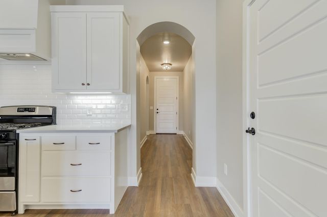 805 N Grover Avenue, Lubbock, TX 79416