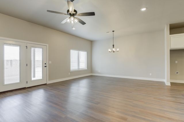 805 N Grover Avenue, Lubbock, TX 79416