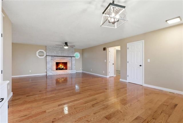17341 N 158th Street, Basehor, KS 66007