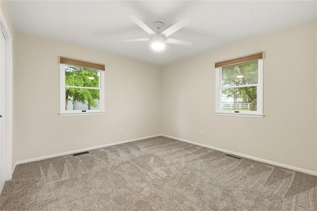 17341 N 158th Street, Basehor, KS 66007