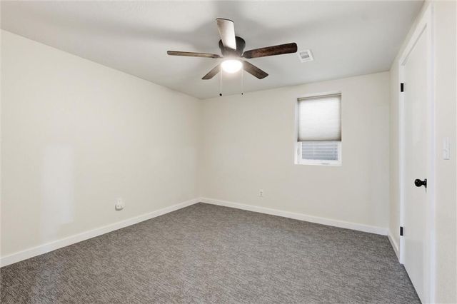 17341 N 158th Street, Basehor, KS 66007