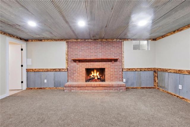 17341 N 158th Street, Basehor, KS 66007
