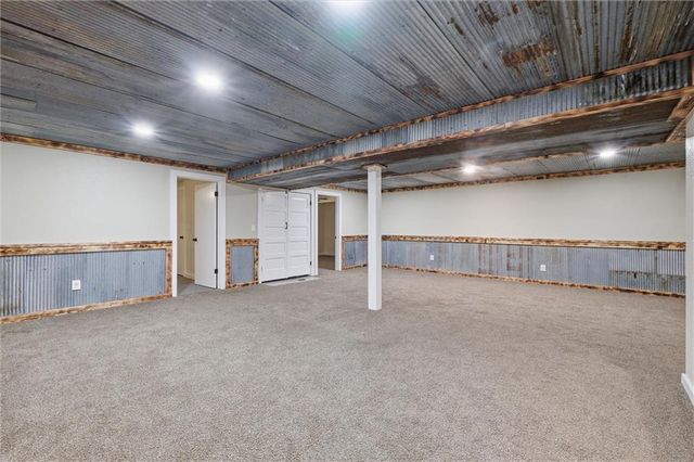 17341 N 158th Street, Basehor, KS 66007
