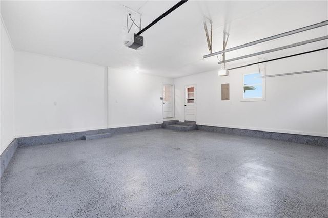 17341 N 158th Street, Basehor, KS 66007