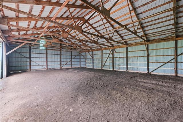 17341 N 158th Street, Basehor, KS 66007