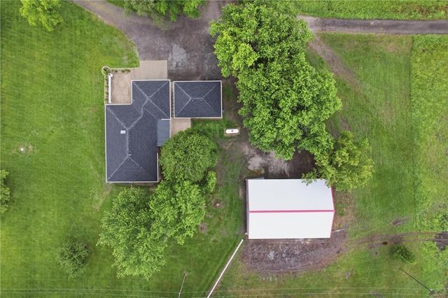 17341 N 158th Street, Basehor, KS 66007