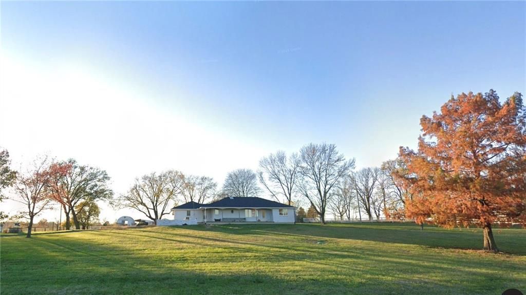 17341 158th Street, Basehor, KS 66007