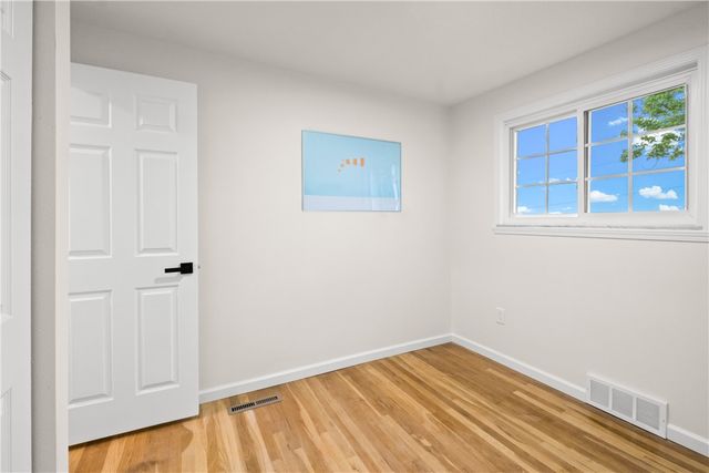 220 Aberdeen Dr, North Fayette, PA 15071