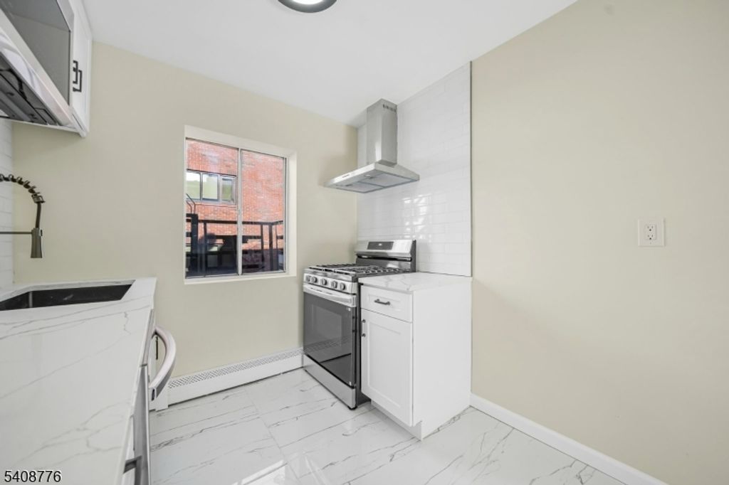 372 Valley St G2, South Orange Village Twp., NJ 07079