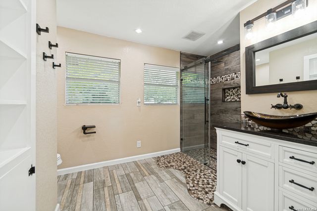 4916 Althea Dr, Leon Valley, TX 78238