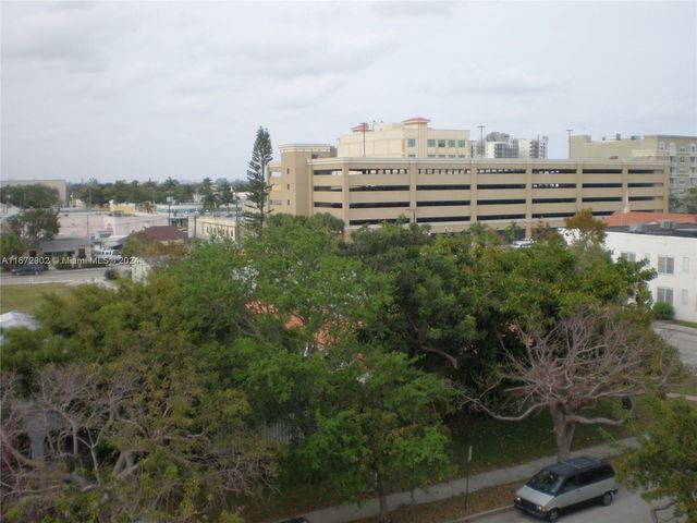 2008 Jackson St E8, Hollywood, FL 33020