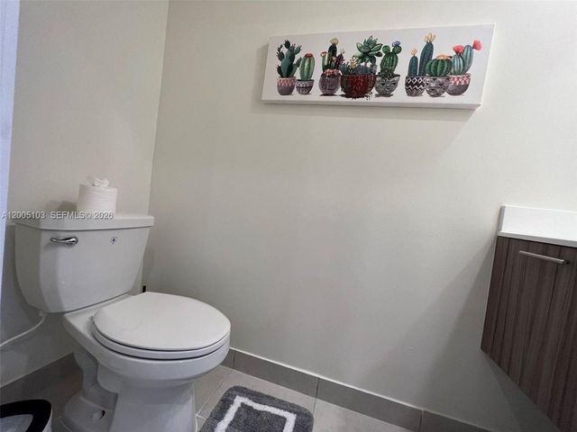 10300 NW 66TH AV 101, Doral, FL 33178