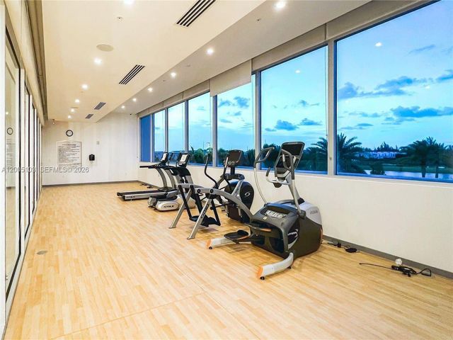 10300 NW 66TH AV 101, Doral, FL 33178