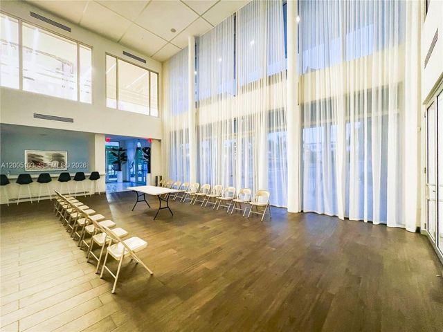 10300 NW 66TH AV 101, Doral, FL 33178