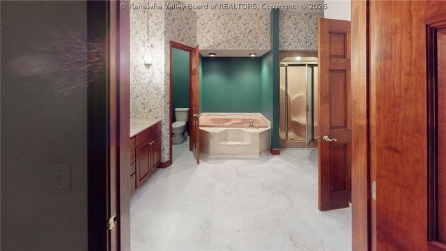 140 Morton Drive, Hamlin, WV 25523