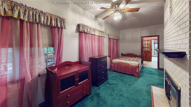 140 Morton Drive, Hamlin, WV 25523