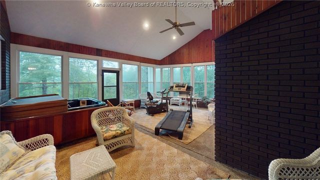 140 Morton Drive, Hamlin, WV 25523