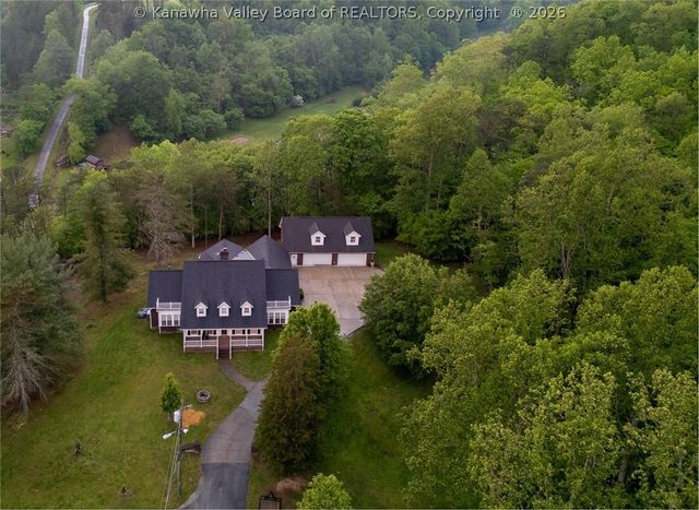 140 Morton Drive, Hamlin, WV 25523