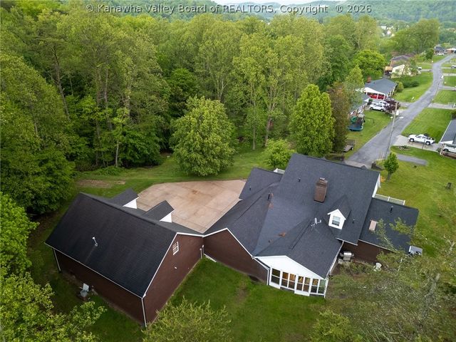140 Morton Drive, Hamlin, WV 25523