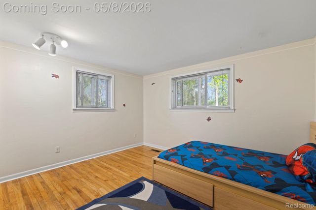 8130 Ravine Drive, Westland, MI 48185