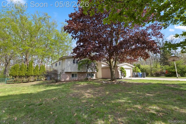 8130 Ravine Drive, Westland, MI 48185
