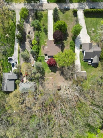8130 Ravine Drive, Westland, MI 48185