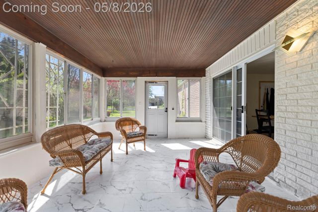 8130 Ravine Drive, Westland, MI 48185