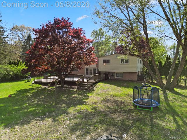 8130 Ravine Drive, Westland, MI 48185