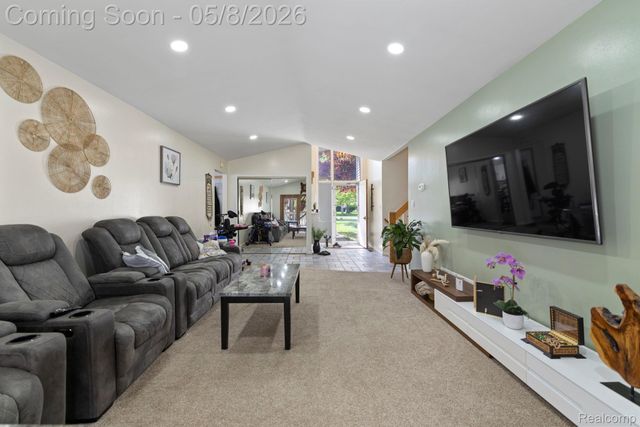 8130 Ravine Drive, Westland, MI 48185