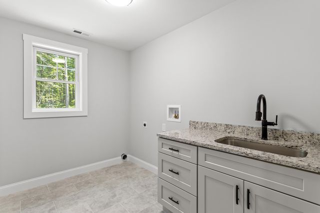 Eastman Way, Weare, NH 03281