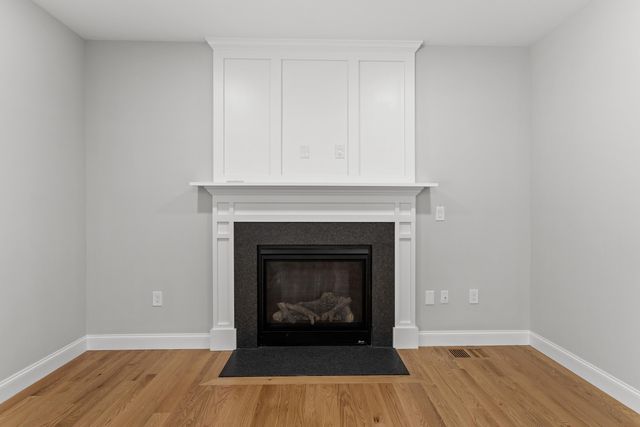 Eastman Way, Weare, NH 03281