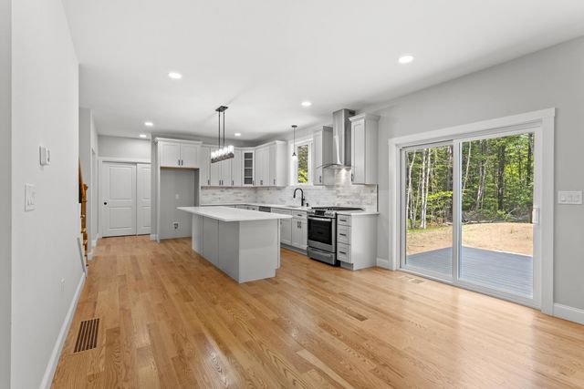 Eastman Way, Weare, NH 03281