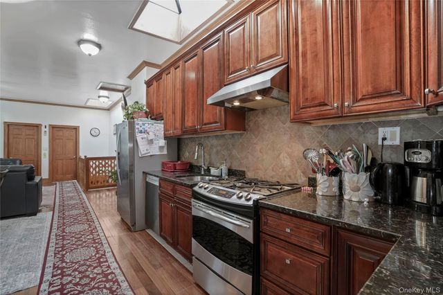 6325 60th Place, Ridgewood, NY 11385