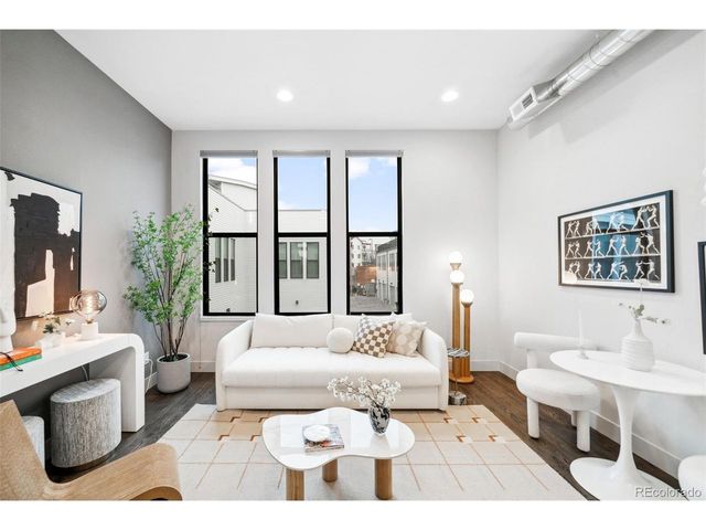 3314 Curtis St, Denver, CO 80205